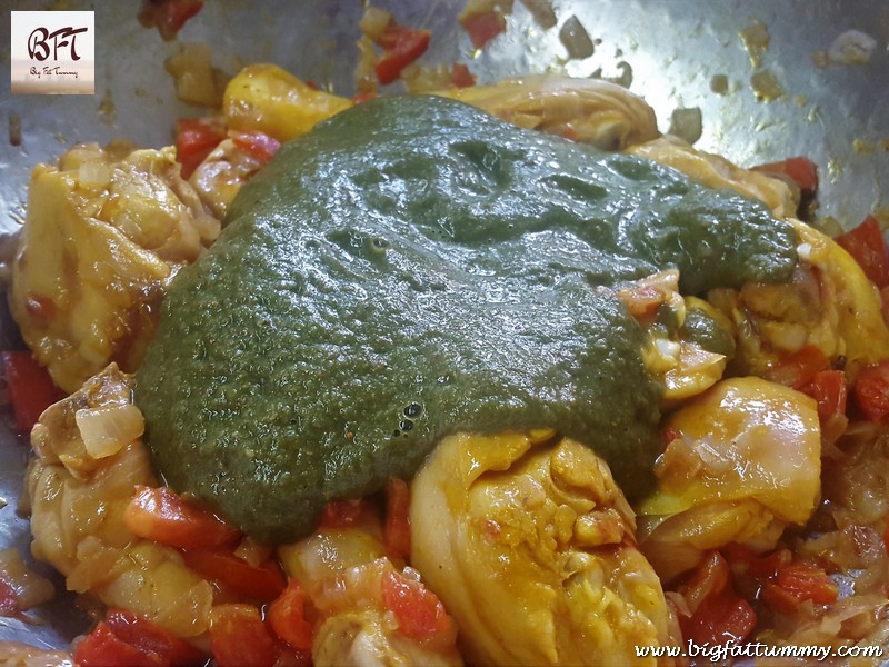 Preparation of Goan Green Chicken