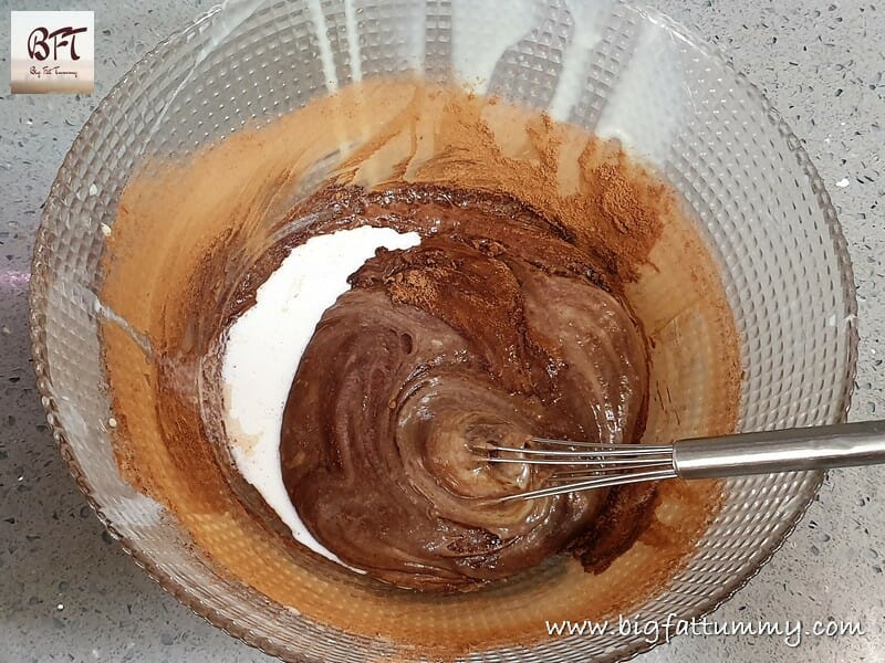 Preparation of Eggless Marble Cake