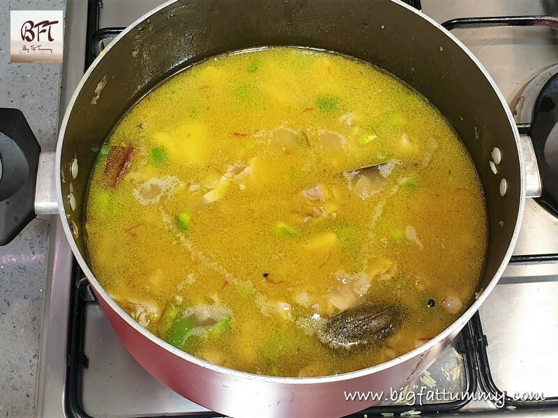 Preparation of Arroz com Galinha - Goan Chicken Pulao